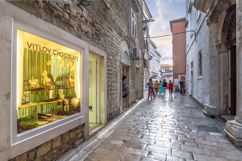 Dezign Superior Apartments & Rooms Zadar Extérieur photo